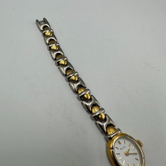 Bulova Watch Women Silver Gold Two Tone White Dial BROKEN Clasp New Battery - Picture 7 of 11